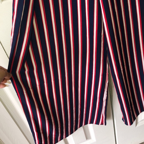 Super cute wide leg Jumpsuit. - Picture 3 of 3